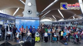 PMI di KLIA 1 sesaat sebelum terbang menuju bandara Juanda.