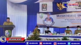 Bupati Sampang, (H.Slamet Junaidi) saat acara Musrenbang di Kecamatan Sokobanah.