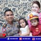 AKP. Engkos Sarkosi, S.IK,.MS bersama keluarga.