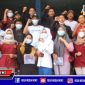 Pengurus Karang Taruna Kecamatan Robatal saat mendampingi calon peserta pendaftar Kacong Cebbing Sampang.