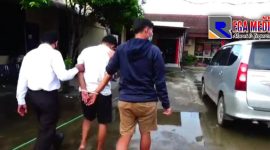 Satu terduga pelaku pembacokan saat pemilihan P2KD di Burneh digelandang ke Mapolres Bangkalan.