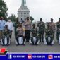 Pose bersama Kapolda Jatim saat silaturahmi dengan Pangkoarmada II Laksda TNI I.N.G Sudihartawan.