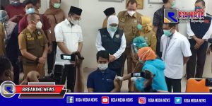 Gubernur Jatim Tinjau Vaksinasi Nakes di Bangkalan