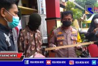 Konferensi Pers, Polsek Asemrowo ringkus dua remaja pelaku penganiayaan.