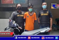 Pelaku curas berinisial WA asal Omben Sampang saat diamankan di Mapolsek Simokerto.