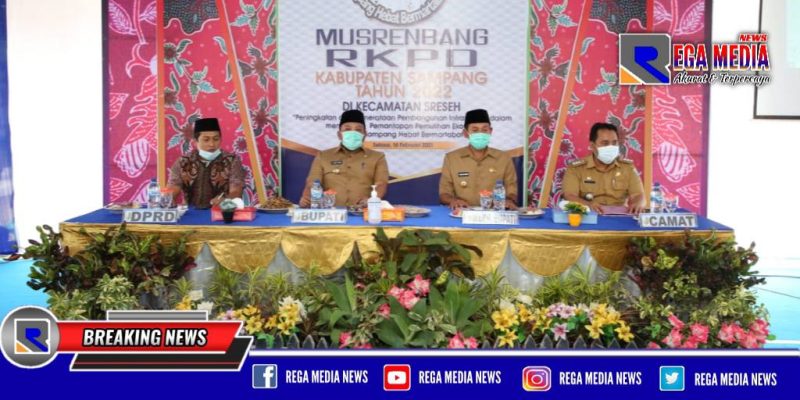Bupati Sampang bersama Wakil Bupati saat Musrenbang RKPD di Kecamatan Sreseh.
