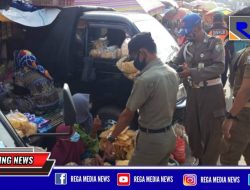 Pasca Pasar Srimangunan, Petugas Gabungan Sisir PKL di Pasar Omben