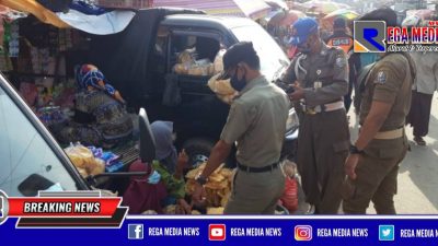 Pasca Pasar Srimangunan, Petugas Gabungan Sisir PKL di Pasar Omben