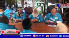 Penyerahan SK kepada sejumlah DPC KNPD Kota dan Kabupaten di Jawa Barat, di Cipaku Garden Hotel, Setiabudi, Bandung.