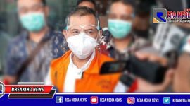 Walikota Cimahi (Ajay M Priatna) mengenakan rompi tahanan KPK.