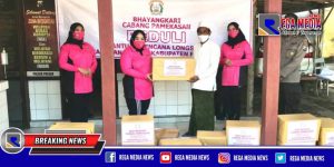 Bhayangkari Pamekasan Beri Bantuan Sembako Korban Longsor di Ponpes An-Nidhomiyah