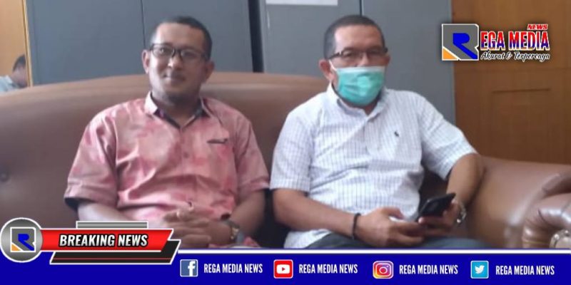 Ketua Partai Demokrat Aceh Selatan (Teuku Bustami) didampingi Jubir Demokrat (Taufik Zain).