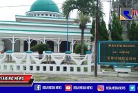 Masjid Al Azhar, Jl. Raya Moktesareh, Kecamatan Kedungdung, Sampang, Madura.