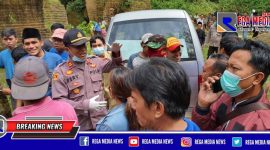 Pihak kepolisian dan warga saat berada di lokasi korban yang tewas tertimbun batu di Arosbaya, Bangkalan.