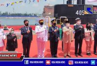 Pose bersama Menhan Prabowo Subianto bersama pihak PT PAL Indonesia.