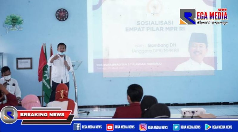 Bambang DH, saat sosialisasi 4 Pilar di Sidoarjo.