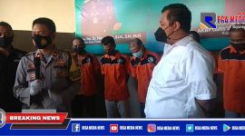 Konferensi pers, Polres Pelabuhan Tanjung Perak ungkap kasus penyalahgunaan narkoba oleh oknum wartawan.