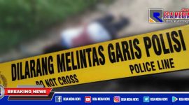 Tampak korban pembacokan tewas tergeletak ditanah.