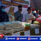 Antusias warga mengunjungi pasar murah yang diadakan Lapas Kelas II Pamekasan.