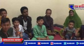 Kasiono, korban dugaan penganiayaan saat bersama keluarganya.