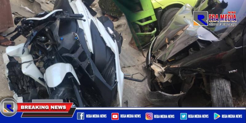 Dua unit kendaraan yang terlibat kecelakaan di jalan raya Torjunan, Kecamatan Robatal, Sampang.