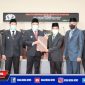 Bupati - Wakil Bupati Sampang bersama Ketua dan Wakil Ketua DPRD Sampang disela paripurna penyampaian rekomendasi pansus LKPJ Bupati tahun 2020.