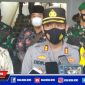Kapolres Bangkalan didampingi Dandim dan Bupati Bangkalan saat diwawancara awak media.