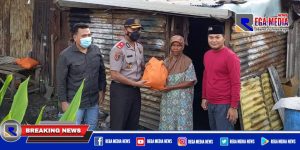 Sambil Berbagi, Mantan Wakapolres Madiun Ingatkan Warga Patuhi Prokes