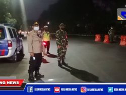 Sekat Jalan Raya Dupak Rukun Surabaya, Kendaraan Plat Luar Daerah Putar Balik