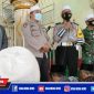 Kanit Turjawali Satlantas Polres Sampang (Ipda Sujiyono) saat sosialiasi kepada masyarakat, di masjid Al Falah Dharma Tanjung, Camplong, usai sholat Jum'at.
