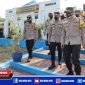 Tim Mabes Polri dan Polda Jatim saat meninjau posko pengamanan lebaran di Suramadu.