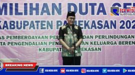 Bupati Pamekasan (Baddrut Tamam) saat memberikan sambutan pada acara grand Final Pemilihan Duta Genre.