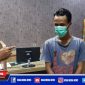 Kapolsek Asemrowo (Kompol Hari Kurniawan) introgasi langsung kedua pelaku narkoba jenis sabu-sabu.