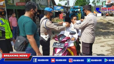 Jalan Raya Pasar Bungkak Sampang Jadi Sasaran Penyekatan