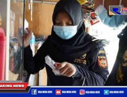 Gempur Rokok Ilegal, Bea Cukai Madura Blusukan ke Toko-toko Berikan Edukasi