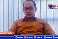 Ket:Plt Kepala DPMPTSP Naker Supriyanto saat ditemui di ruang kerjanya