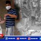Ketua Forum Pemuda Peduli Sampang (Taufik Hidayah, S.Ikom.M.Ikom) saat membagikan daging hewan qurban kepada warga.