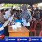 Tampak warga mulai memadati gerai presisi vaksinasi didepan Pendopo Bupati Sampang.