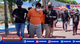 Pelaku kasus penembakan di Sukolilo, Bangkalan, digelandang petugas kepolisian.