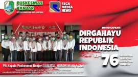 Plt Kepala Puskesmas Banjar (Lailatul Muazhomah) bersama staf.