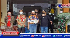 Ketua KBRS-P saat bersama sejumlah pejabat Pemkot Surabaya.