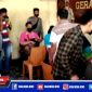 Kanit Intelkam Polsek Pabean Cantikan pantau langsung kegiatan vaksinasi.