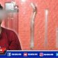 Tersangka S dan barang bukti sabu-sabu lengkap seperangkat alat hisab diamankan di Mapolsek Semampir.