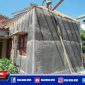 Proses pembangunan gedung baru Balai Penyuluhan Pertanian (BPP) Kecamatan Robatal, Sampang.