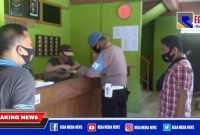 Anggota Polsek Tapaktuan sosialisasikan instruksi Bupati Aceh Selatan terkait PPKM Level 3.