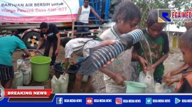 Tampak antusias warga Alor Nusa Tenggara Timur ketika mendapatkan bantuan dropping air bersih dari Yayasan Wujud Aksi Nyata (WAN).