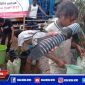 Tampak antusias warga Alor Nusa Tenggara Timur ketika mendapatkan bantuan dropping air bersih dari Yayasan Wujud Aksi Nyata (WAN).