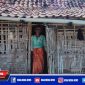 Masirah, seorang nenek yang hidup sebatang kara dan tinggal dirumah yang tidak layak huni.