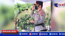 Caption: Kapolda Jatim (Irjen Pol Nico Afinta) saat pimpin apel gelar pasukan Operasi Patuh Semeru 2021.