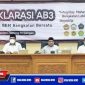 Caption: suasana saat berlangsungnya deklarasi AB3 di ruang paripurna DPRD Bangkalan.